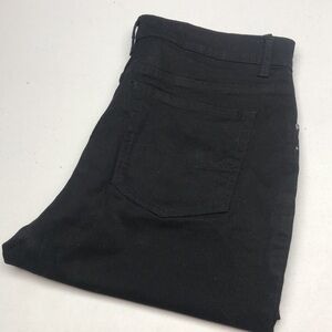 LIKE NEW LEE BLACK RELAXED FIT MID-RISE DENIM SHORTS 14/32x10 ⭐️